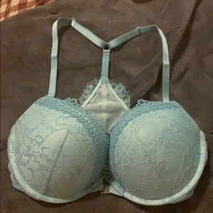 VS front close bra